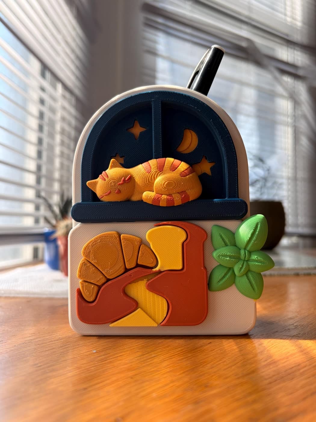 Sleeping Cat Pen Holder
